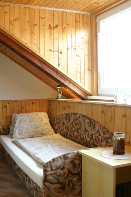 Pension U Vlasku Karlovy Vary Szoba fotó